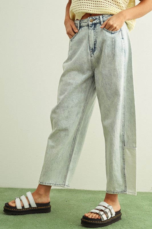 Light Barrel Jeans