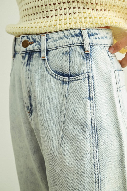Light Barrel Jeans
